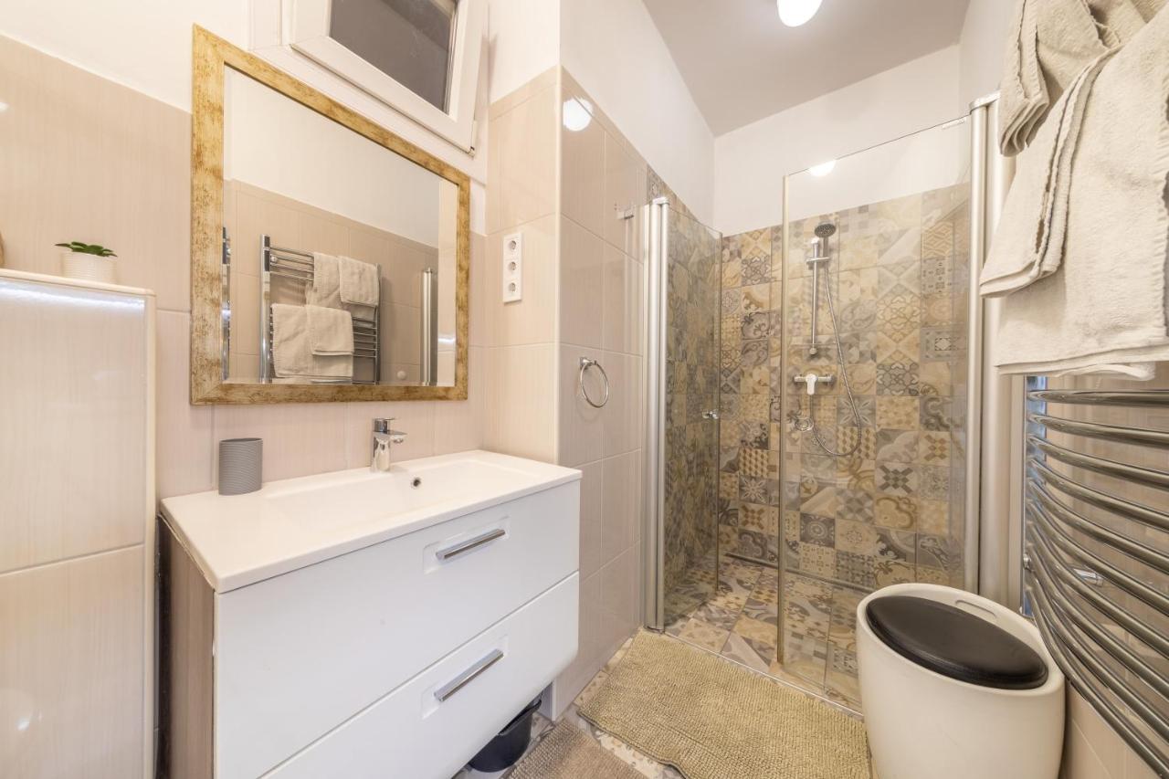Margit Apartment Budapest Eksteriør billede