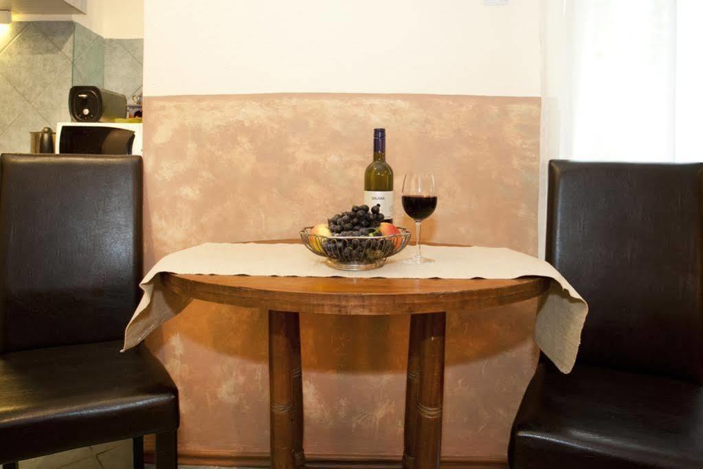 Margit Apartment Budapest Eksteriør billede