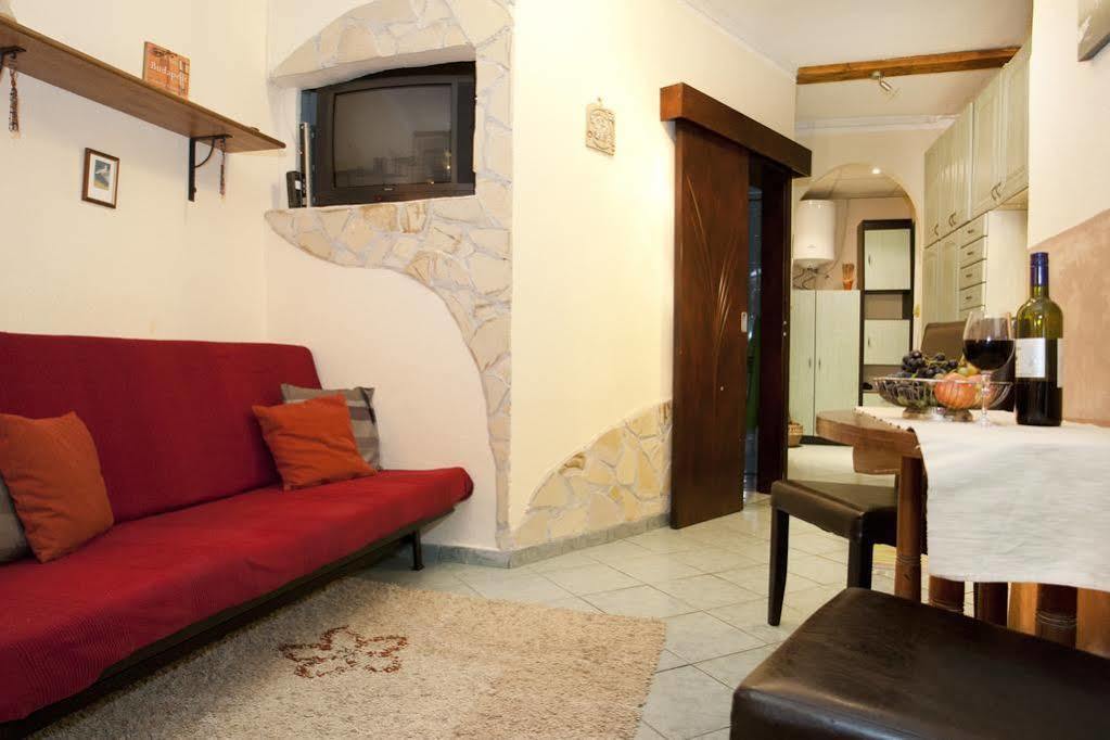 Margit Apartment Budapest Eksteriør billede
